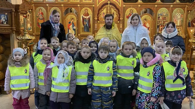 Первое причастие ребят из подготовительной группы № 6 Первое причастие ребят из подготовительной группы № 6.